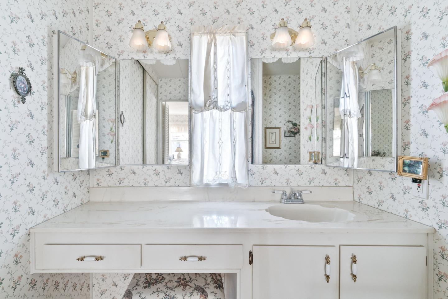 552 Bean Creek RD 115