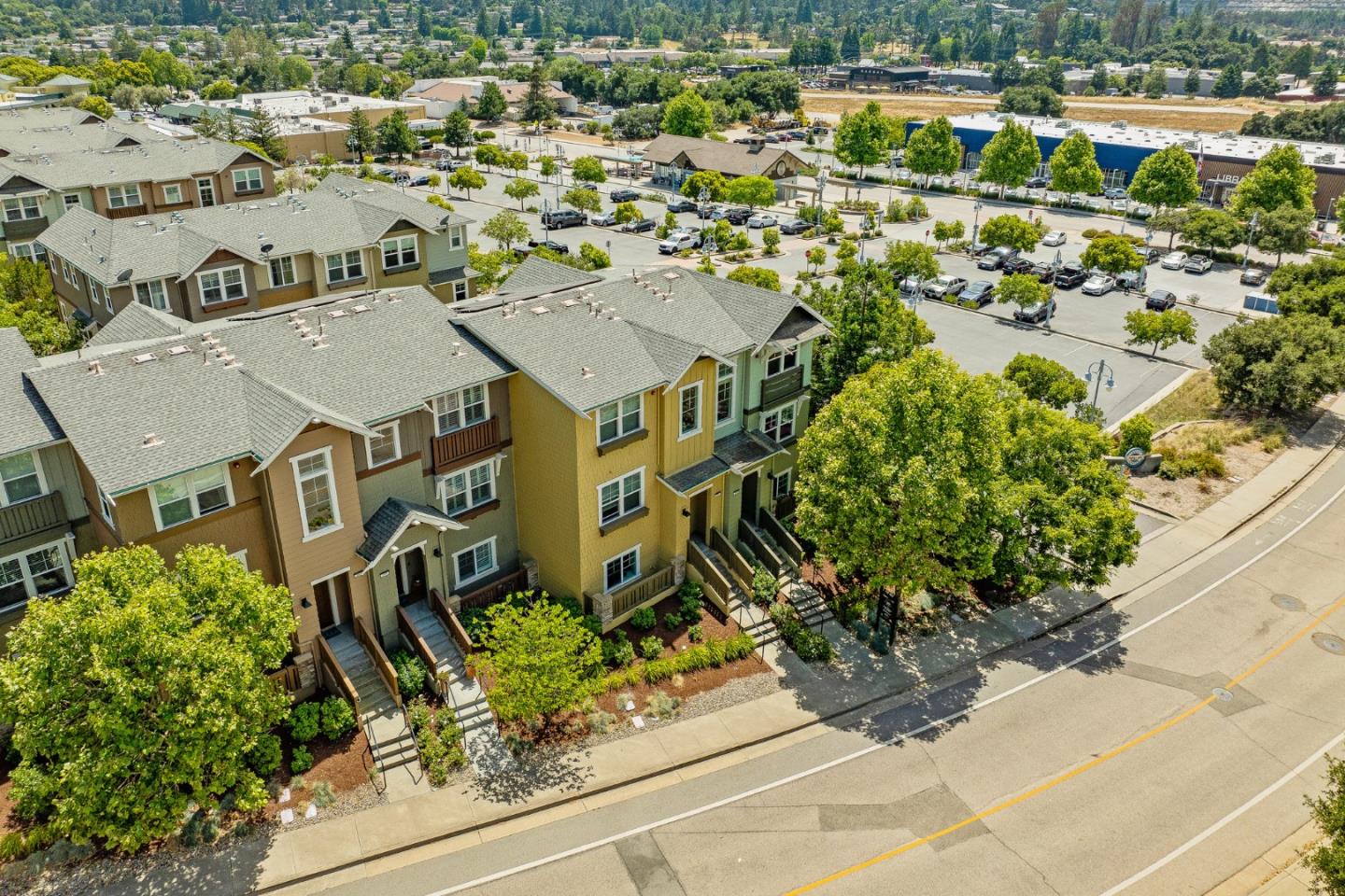 237 Bluebonnet LN 206