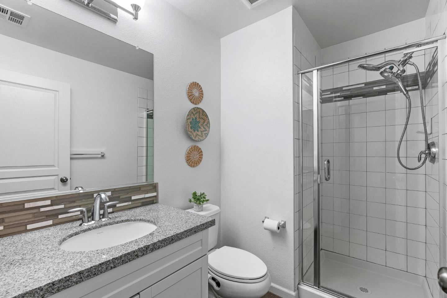 237 Bluebonnet LN 206