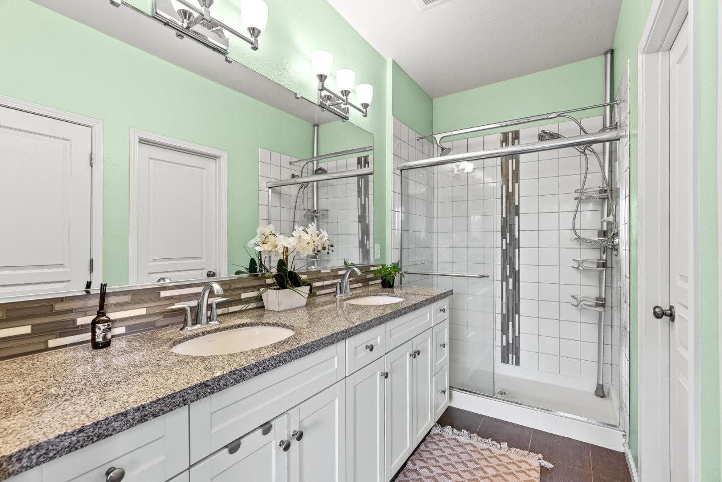 237 Bluebonnet LN 206