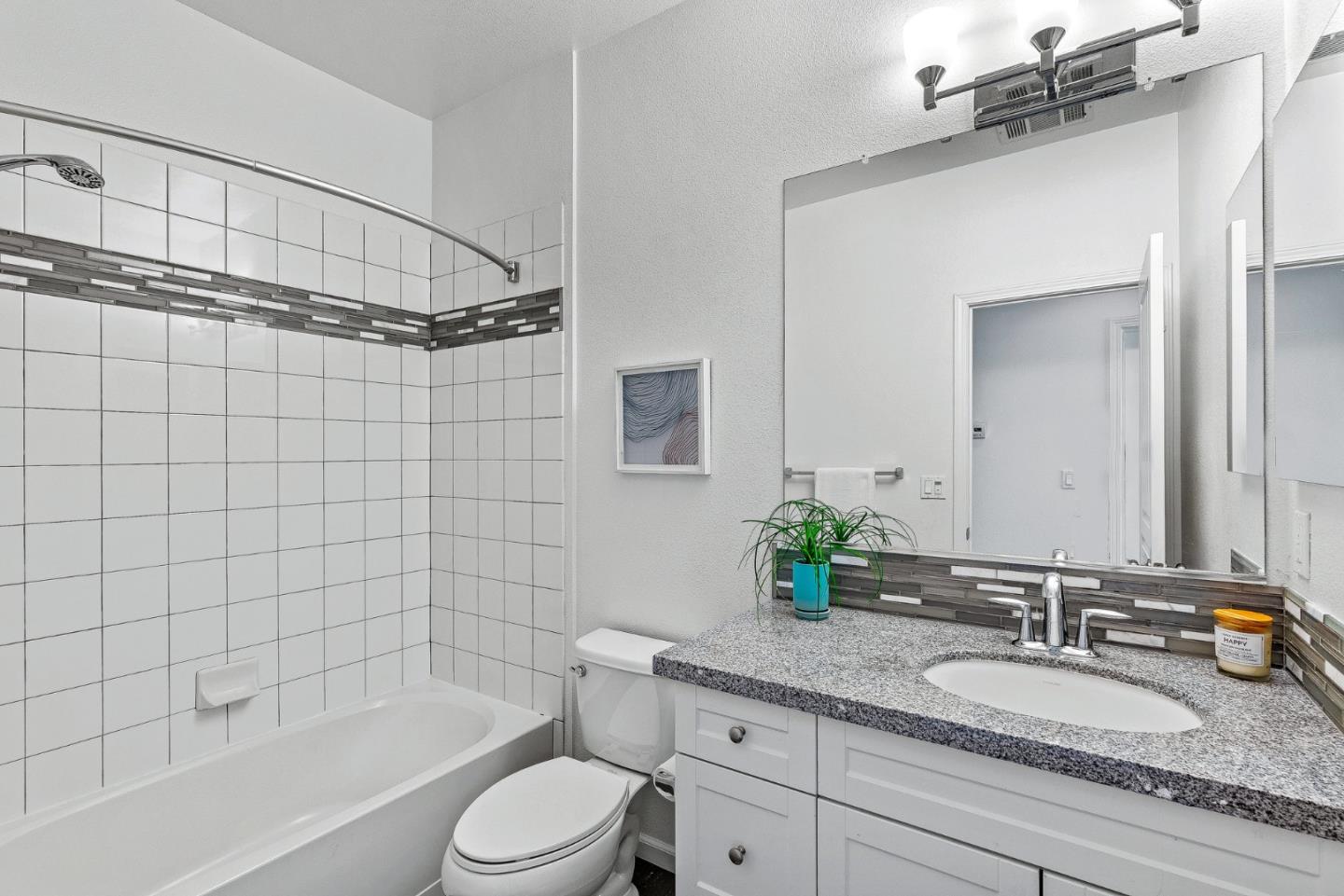 237 Bluebonnet LN 206