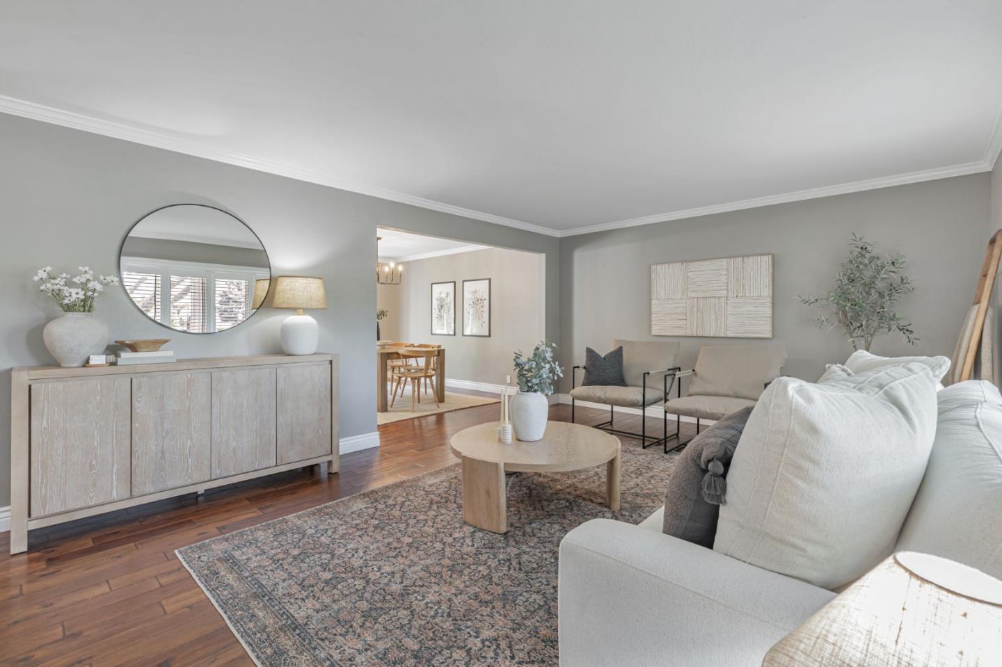 598 Bridgewater CIR
