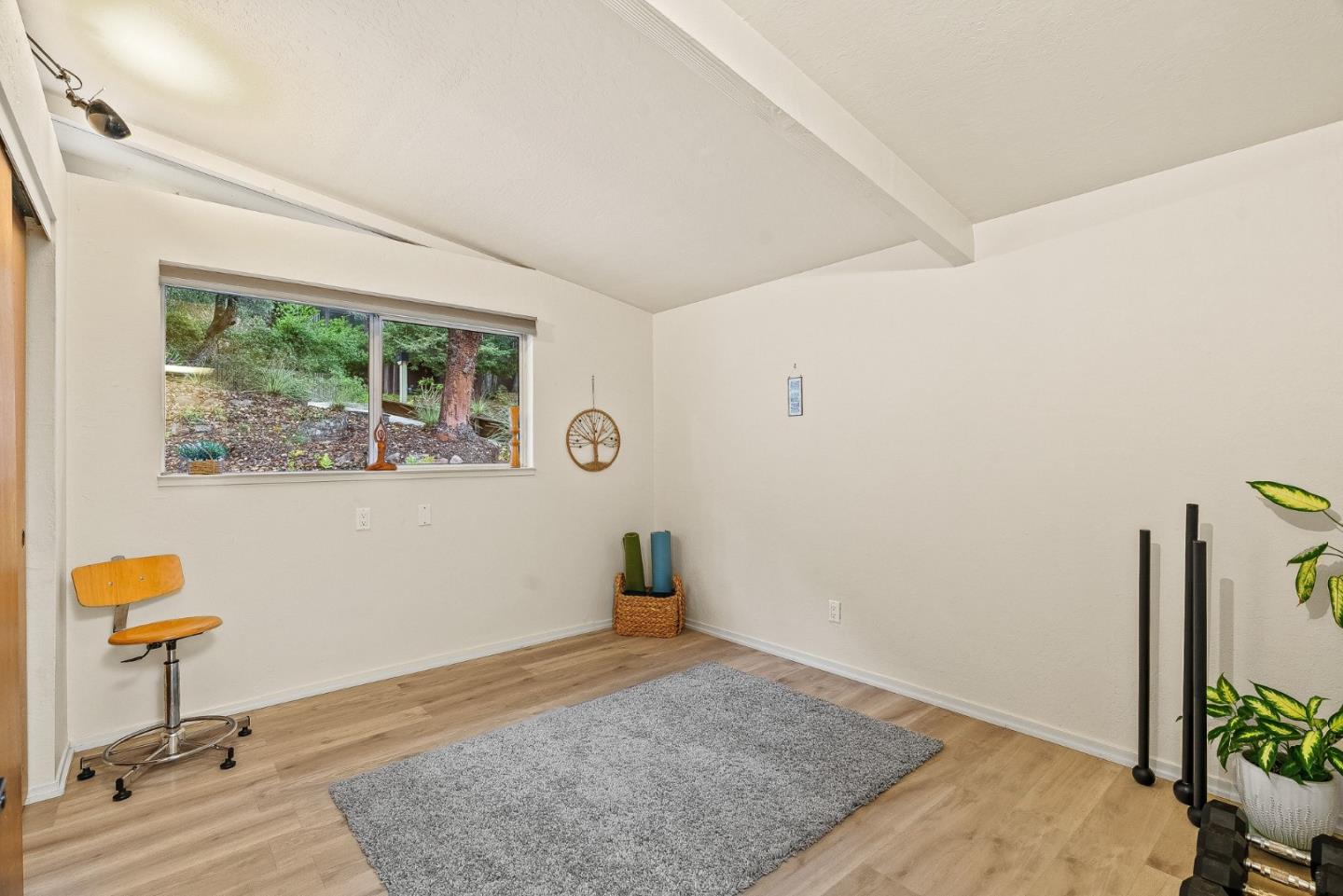 111 Ponderosa Drive