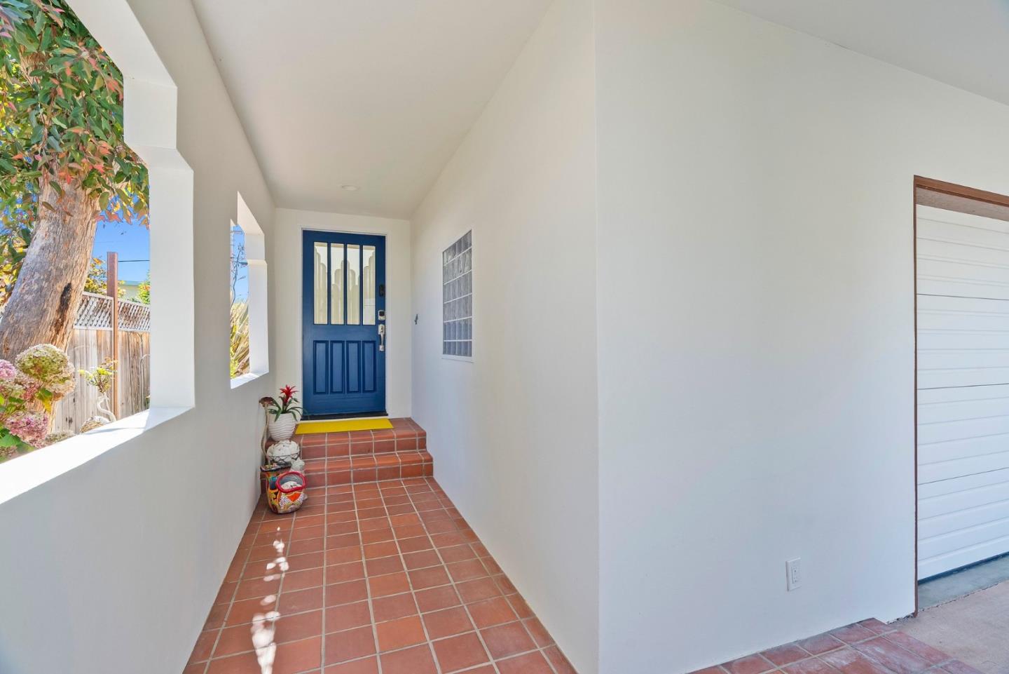149 Coates DR