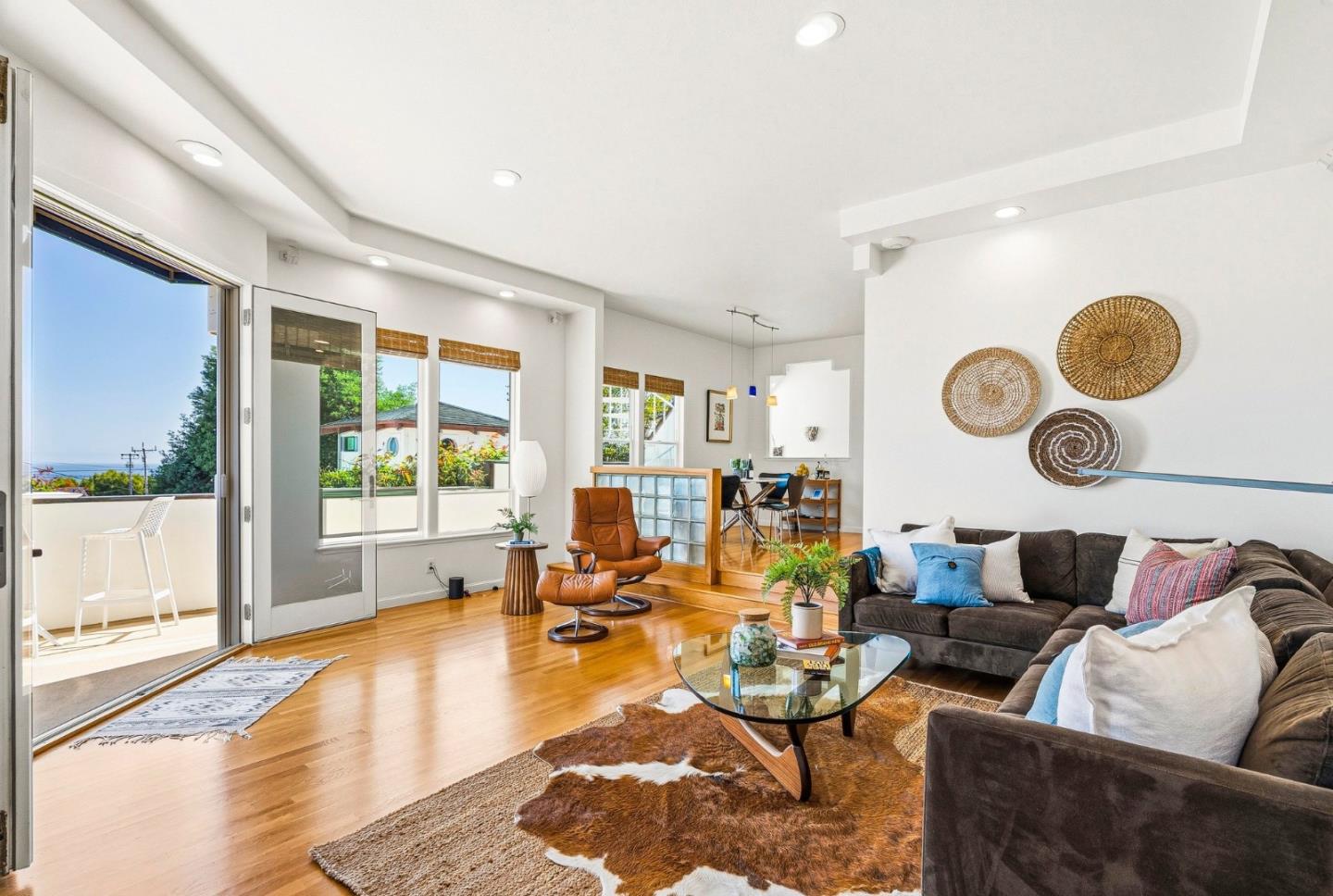 149 Coates DR