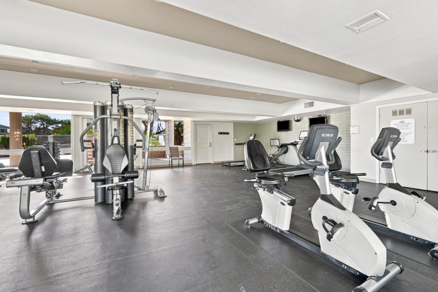 2395 Delaware AVE 85