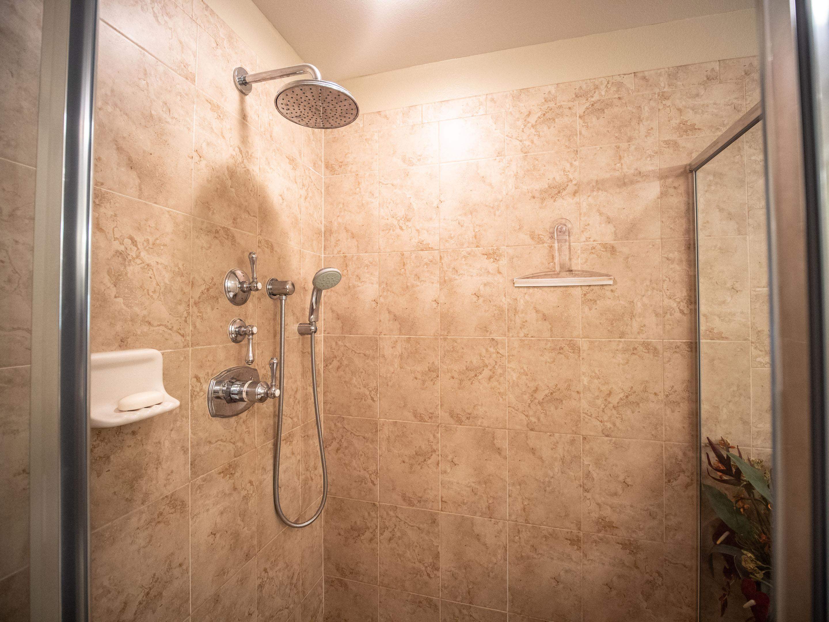 28 Hauwahine Ln Unit: F102