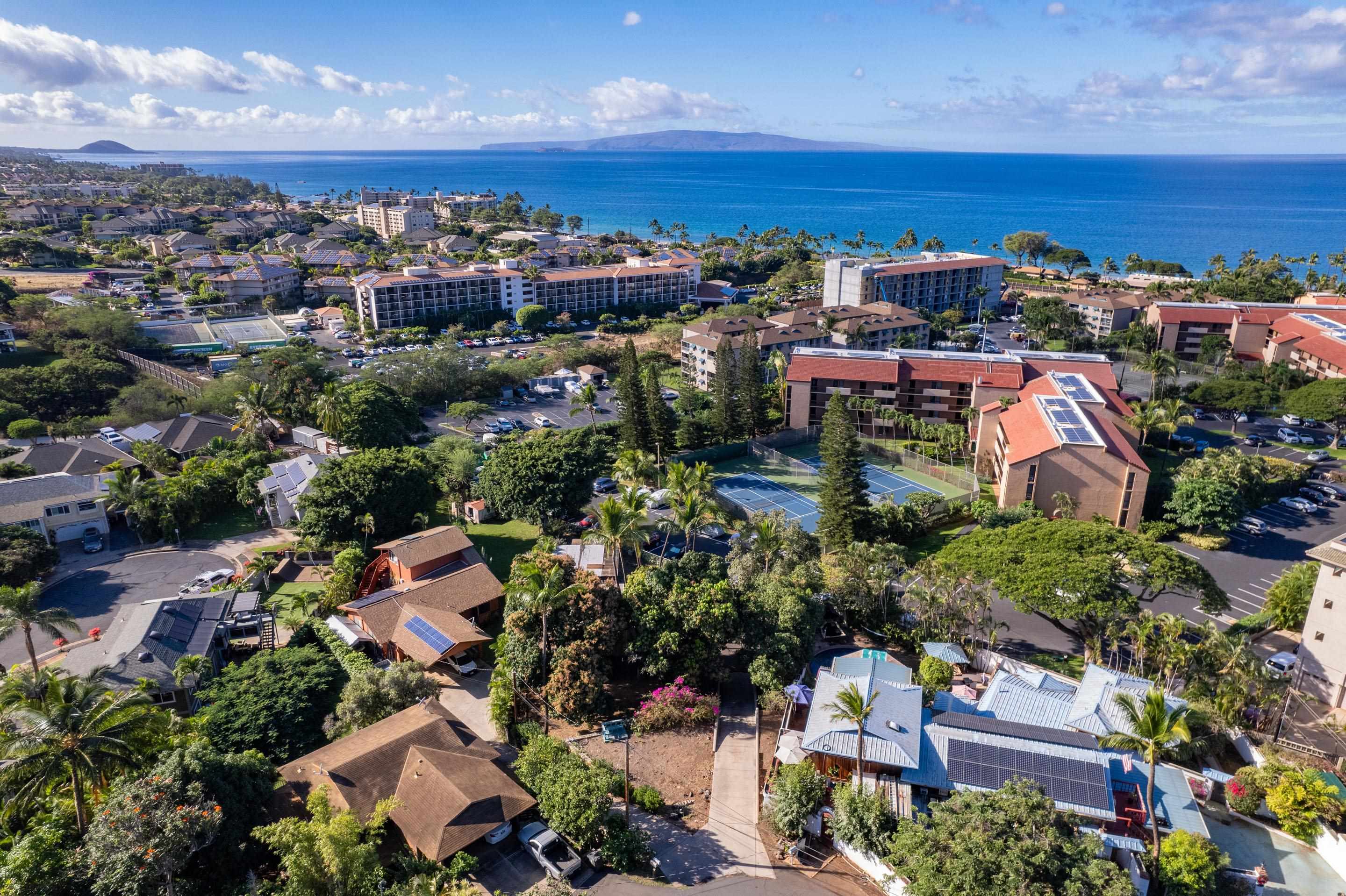 2208 Haukai Pl