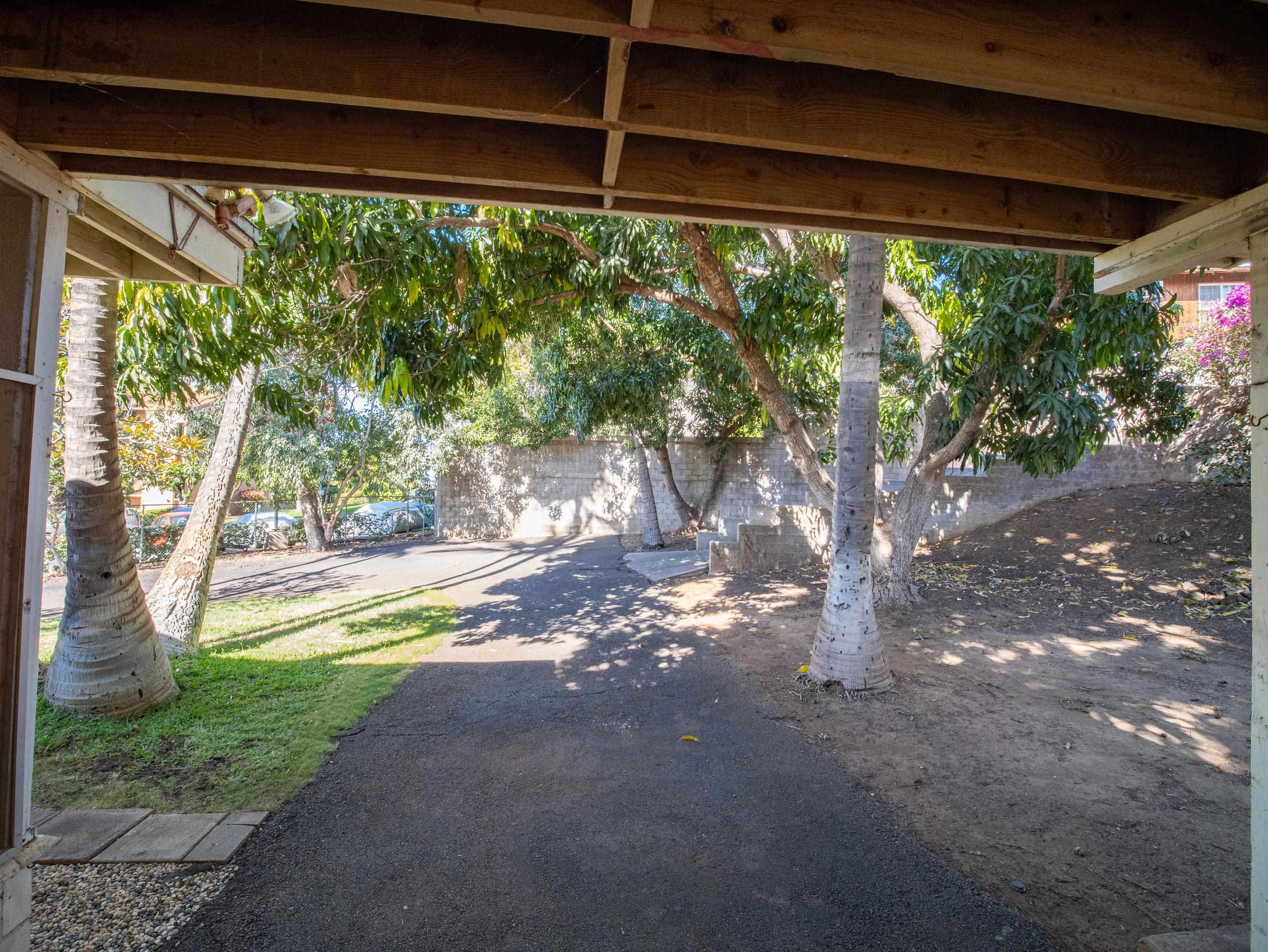 2208 Haukai Pl