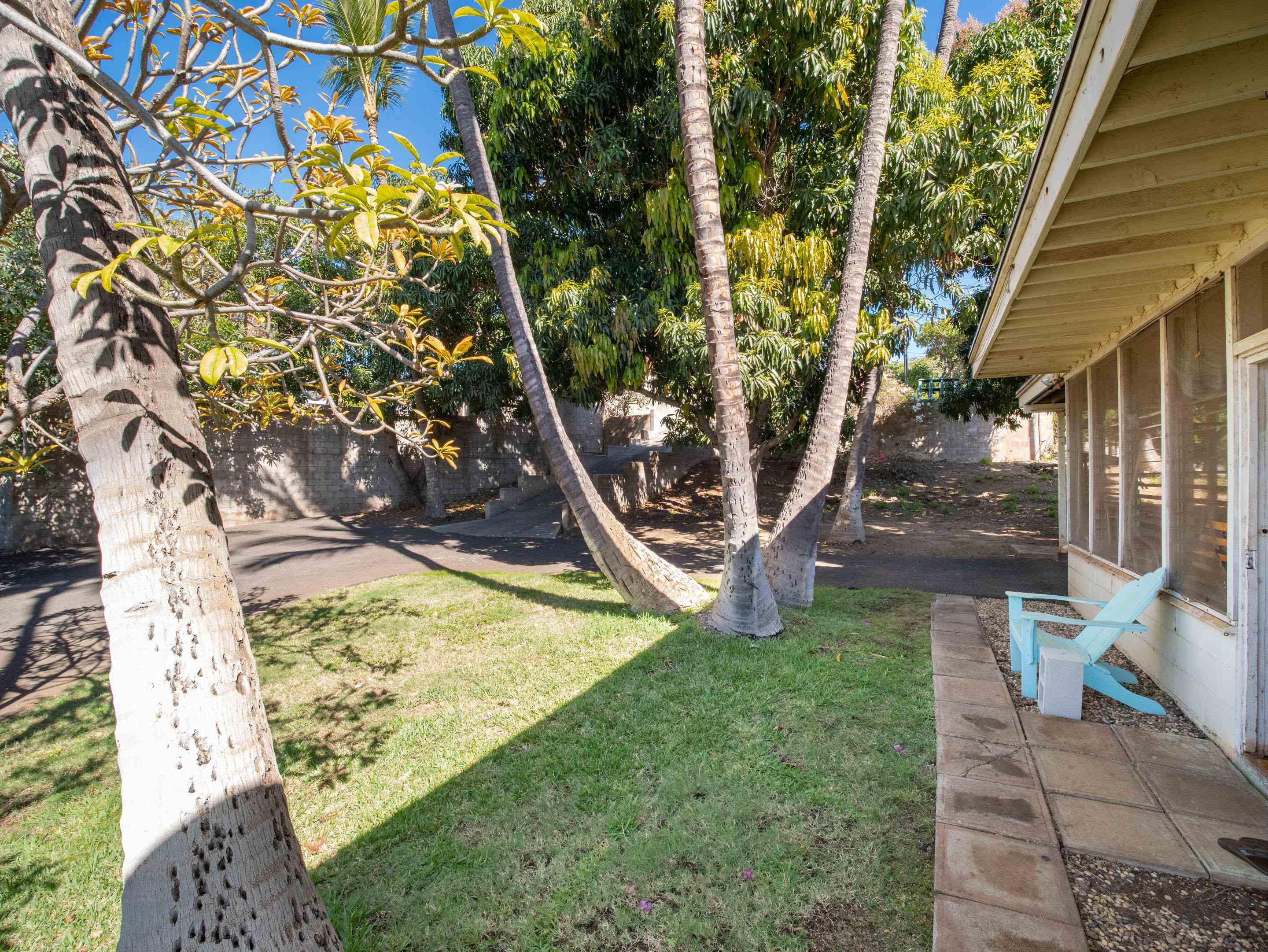 2208 Haukai Pl