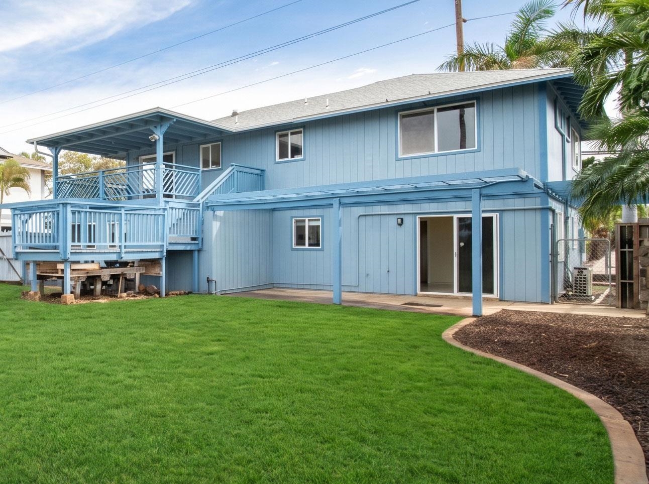 568 Kaiola St