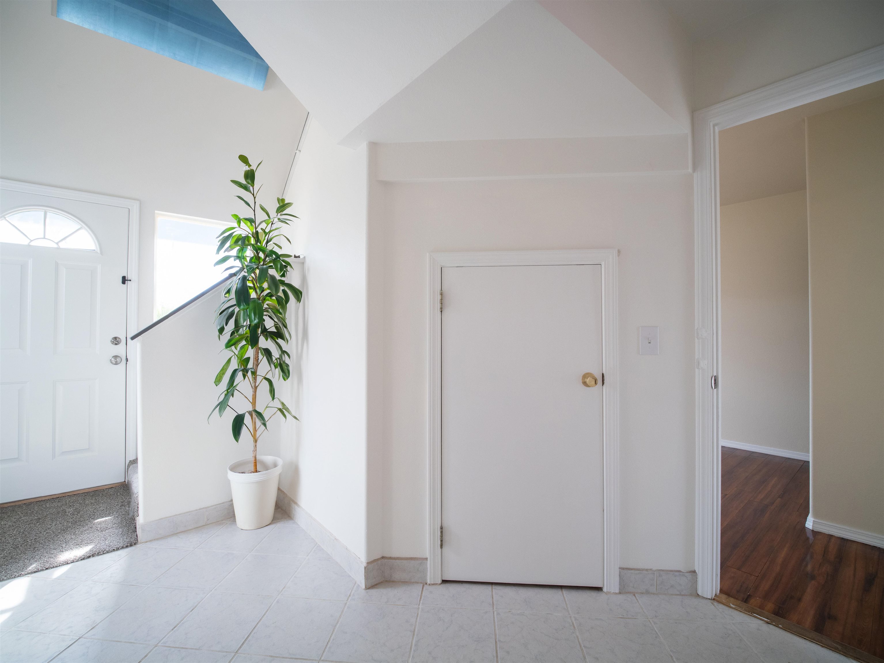 568 Kaiola St