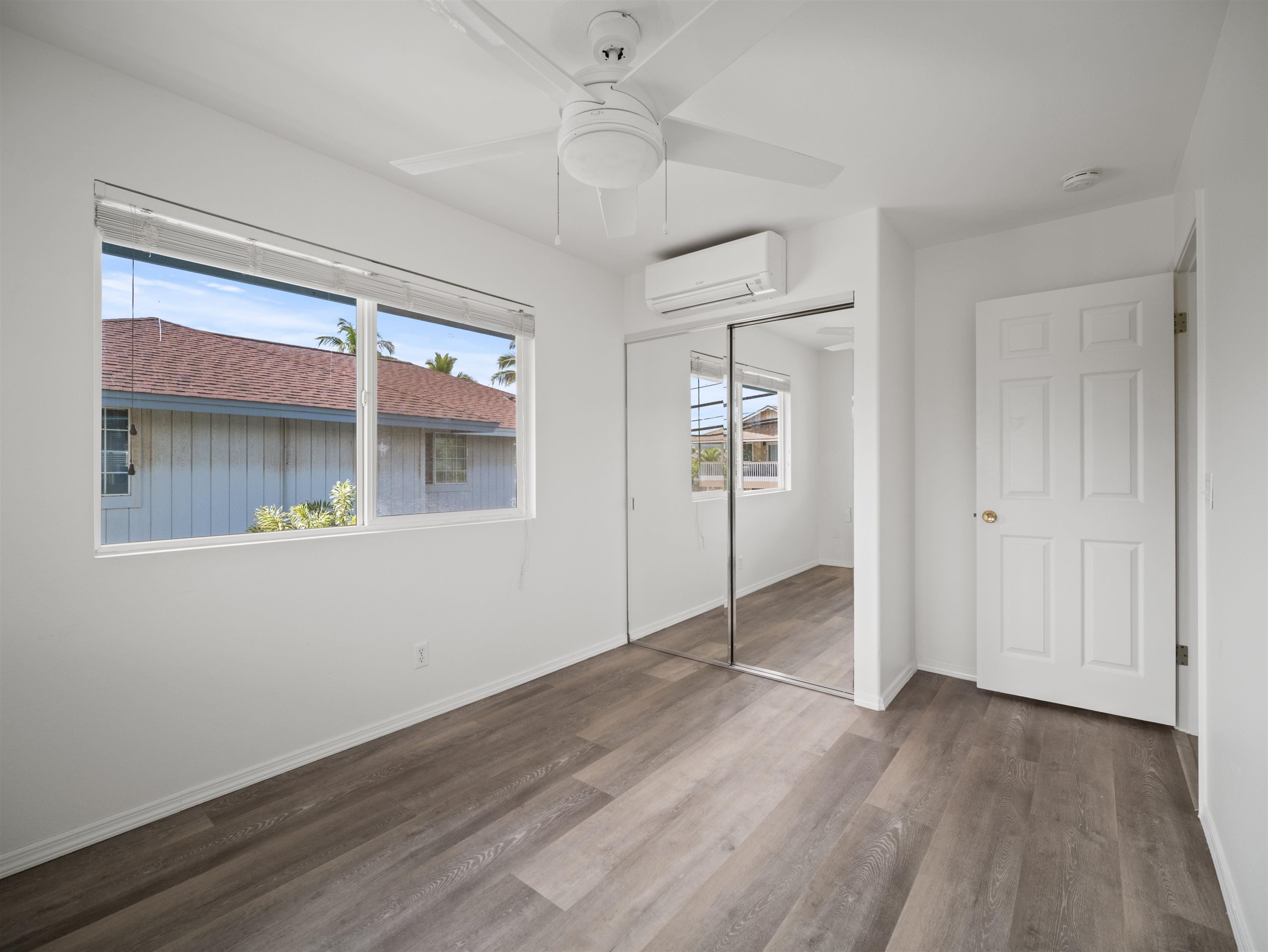 568 Kaiola St
