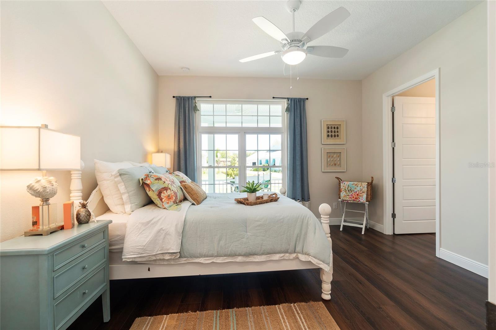 1202 FIESTA KEY CIR