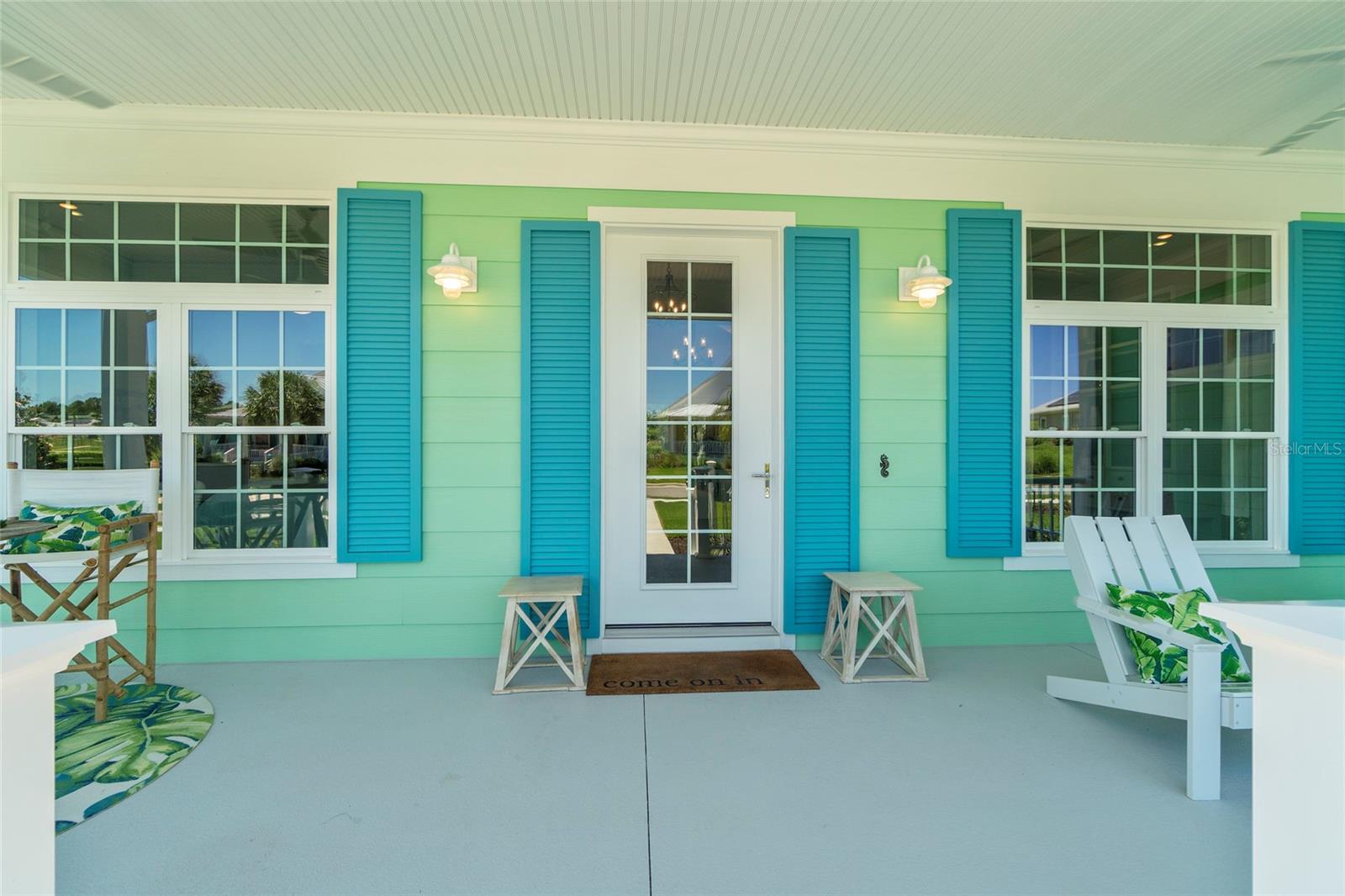 1202 FIESTA KEY CIR