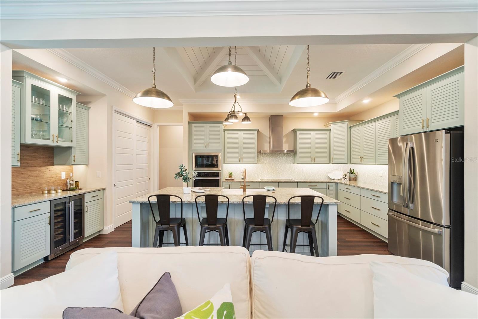 1202 FIESTA KEY CIR