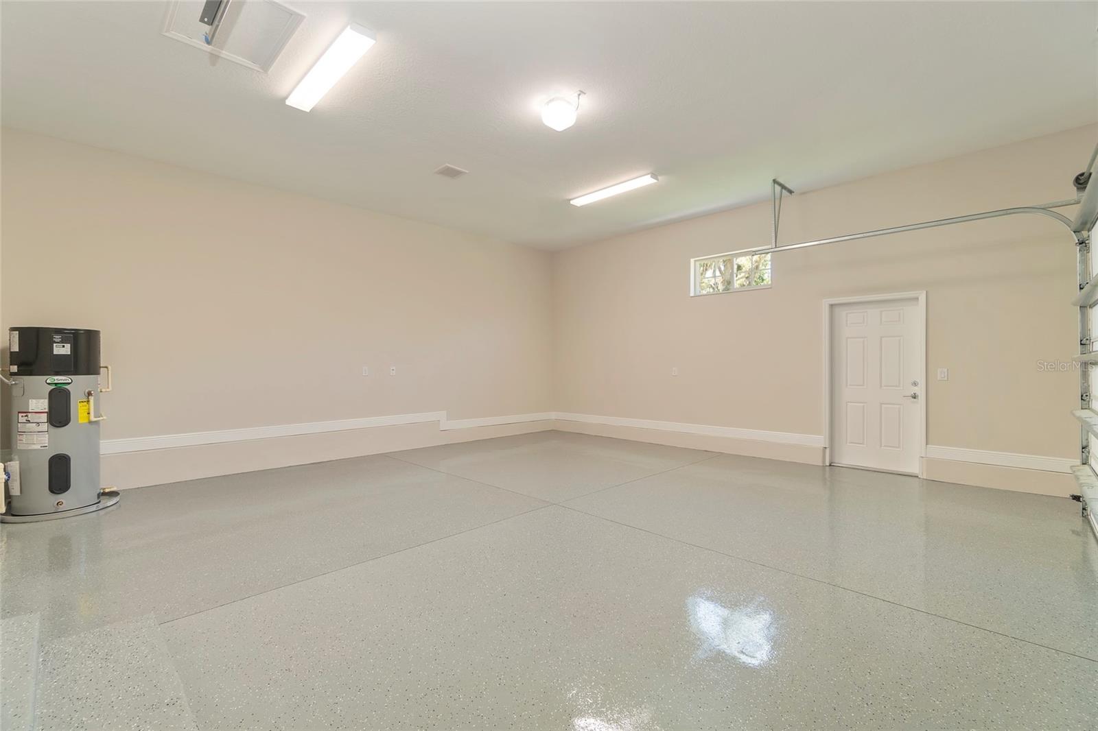 1202 FIESTA KEY CIR