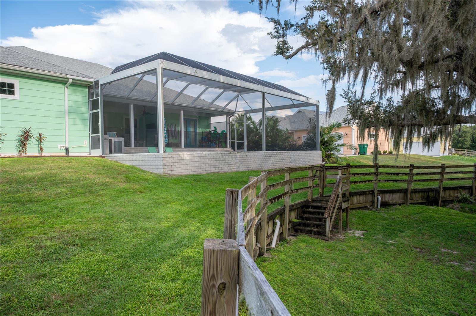1202 FIESTA KEY CIR