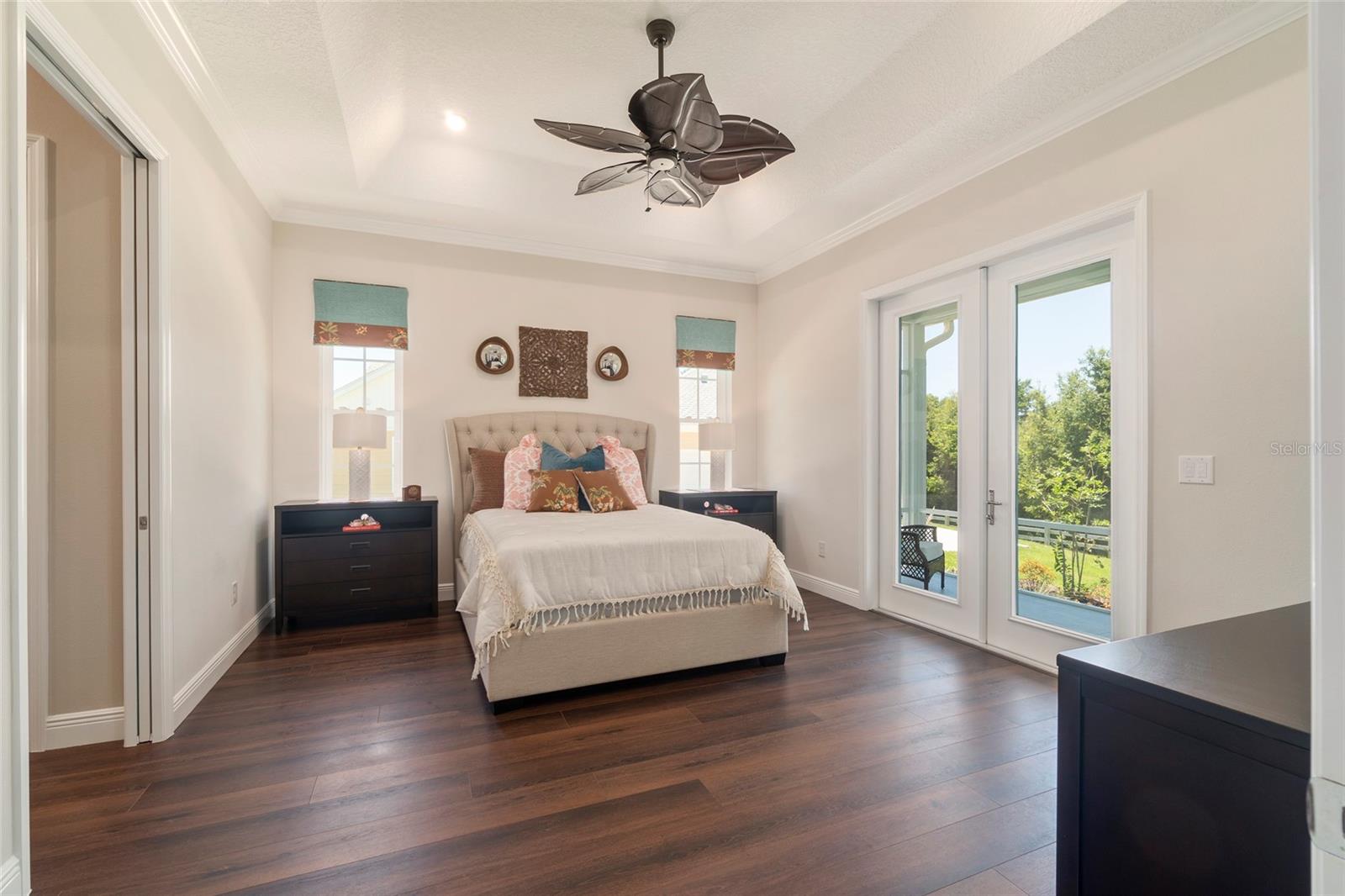 1202 FIESTA KEY CIR