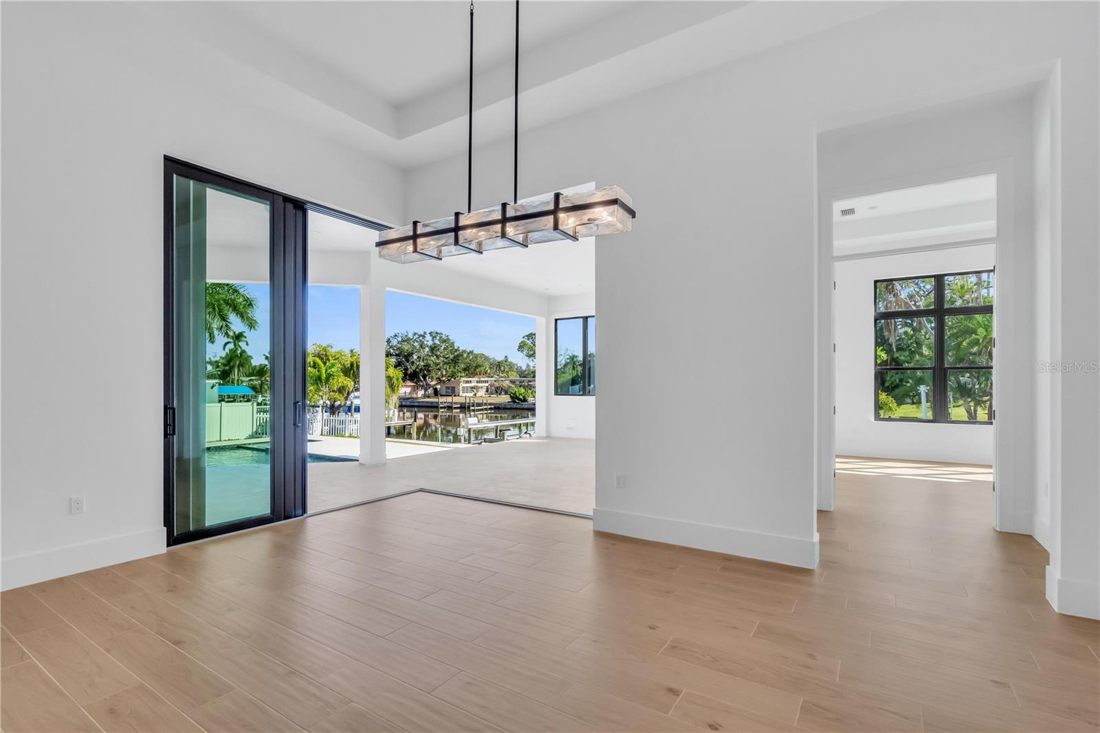 7125 WESTMORELAND DR