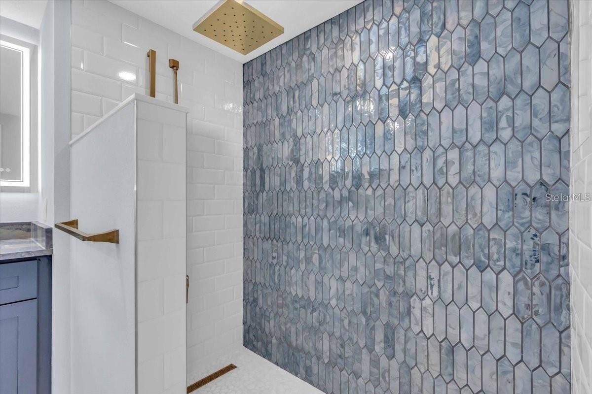 1211 GULF OF MEXICO DR #403