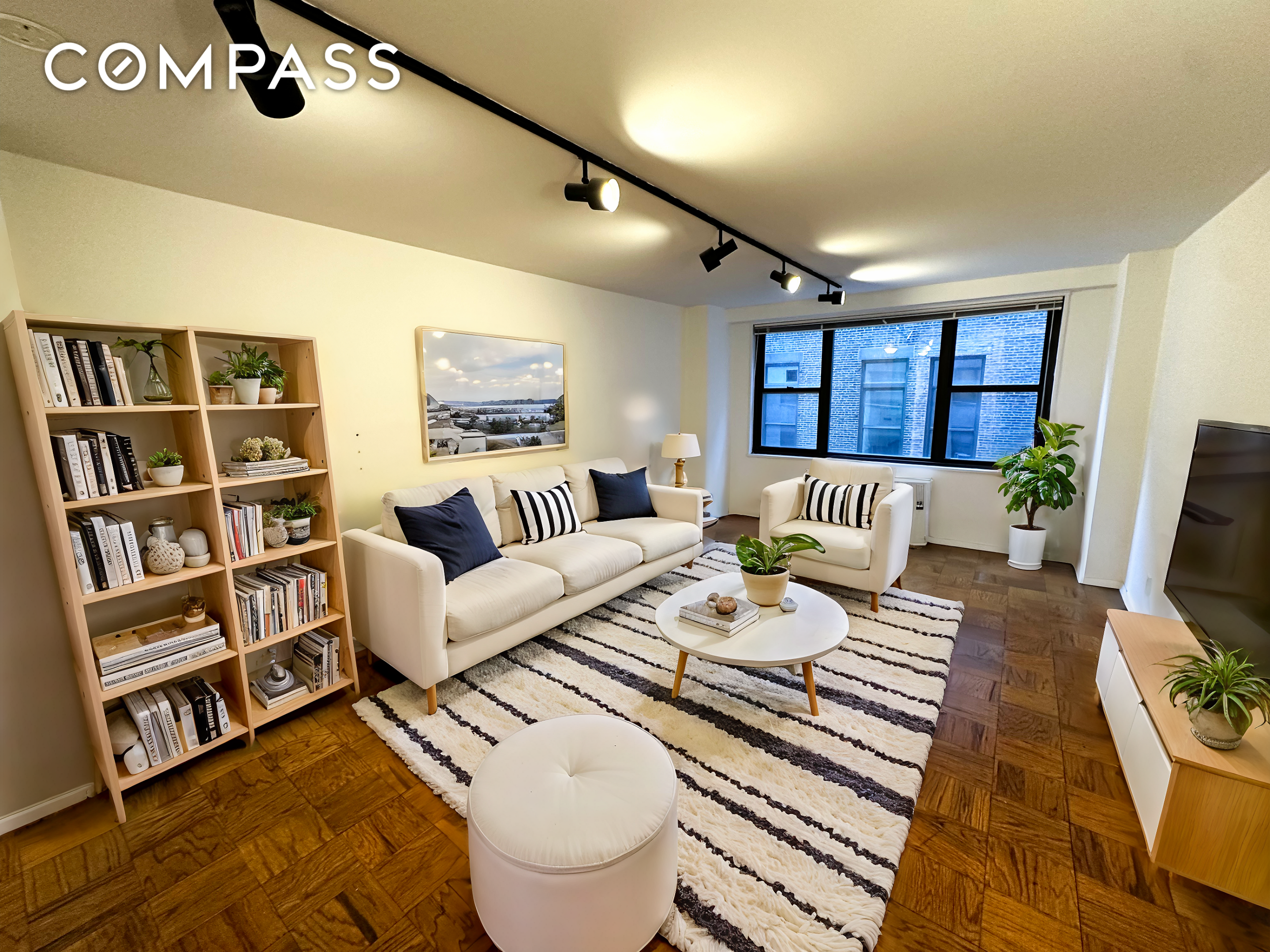 7 E 14th Street 824