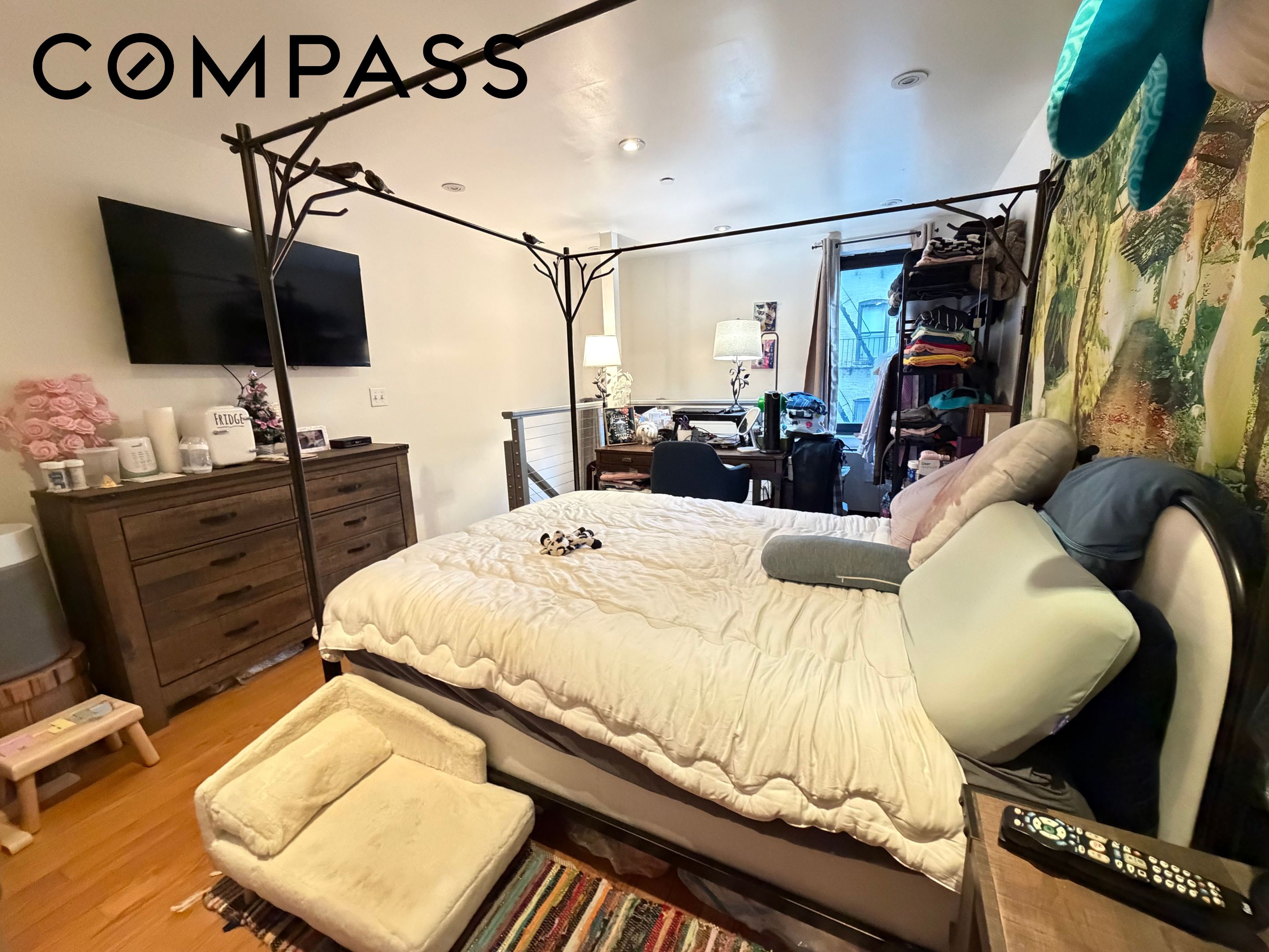 215 E 81st Street 5E