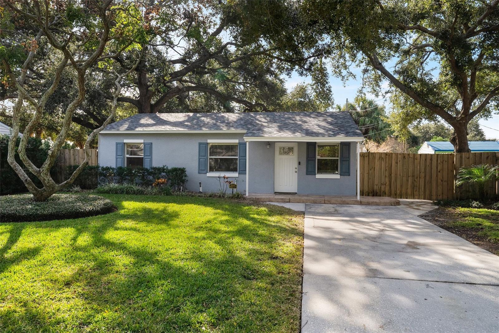 4722 W WALLCRAFT AVE