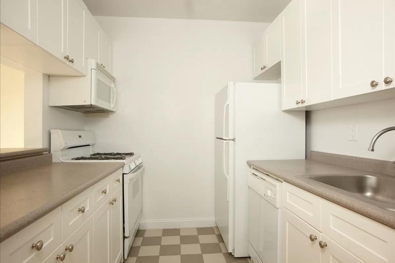 88 Greenwich Street 317
