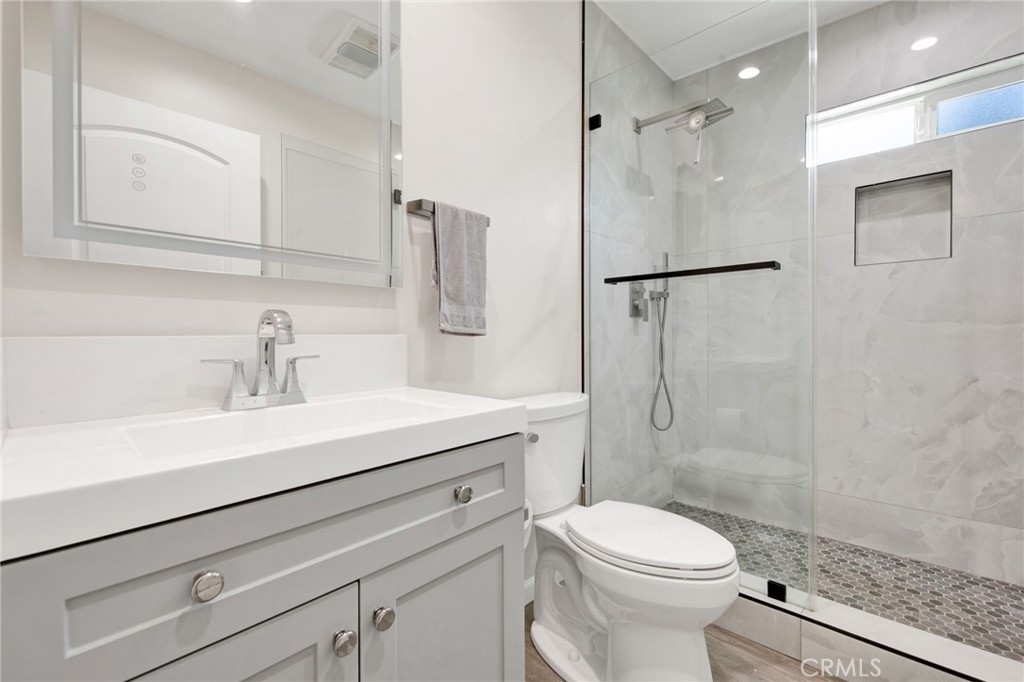 6251 Willowcrest Avenue