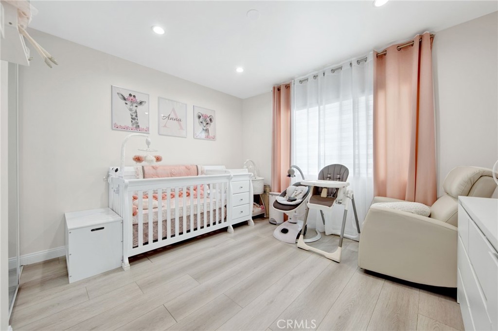 6251 Willowcrest Avenue