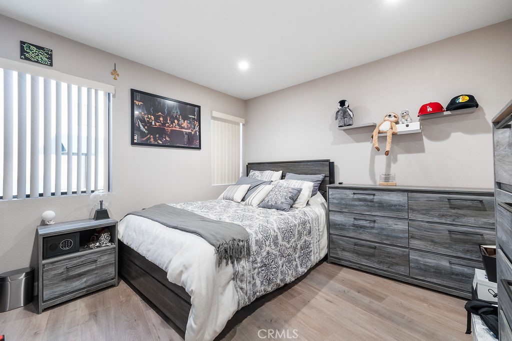 1340 Glenwood Road 8