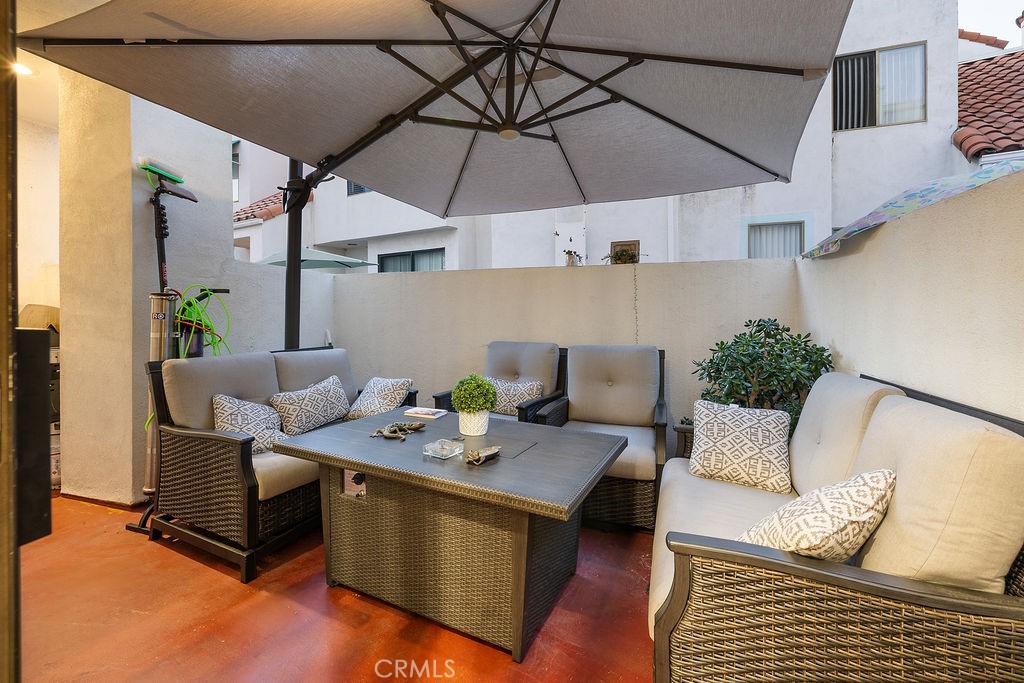 1340 Glenwood Road 8