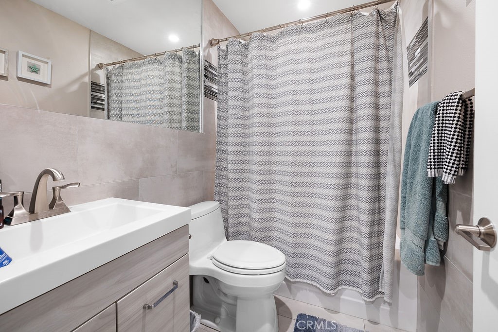 1340 Glenwood Road 8