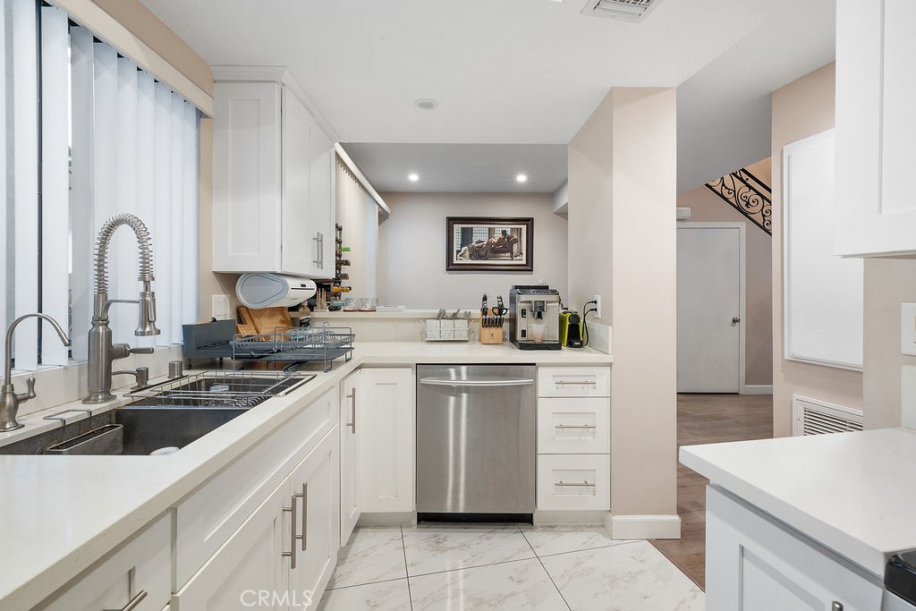 1340 Glenwood Road 8