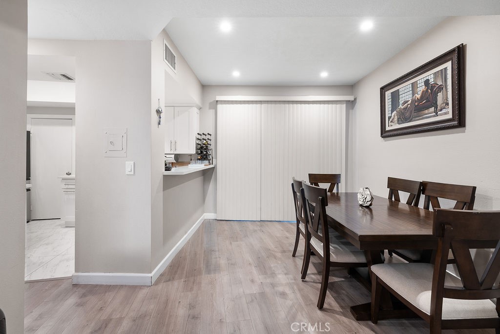 1340 Glenwood Road 8