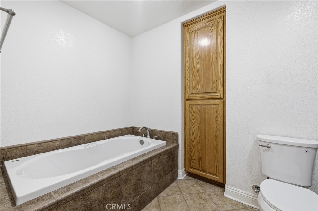 41050 13th Street W