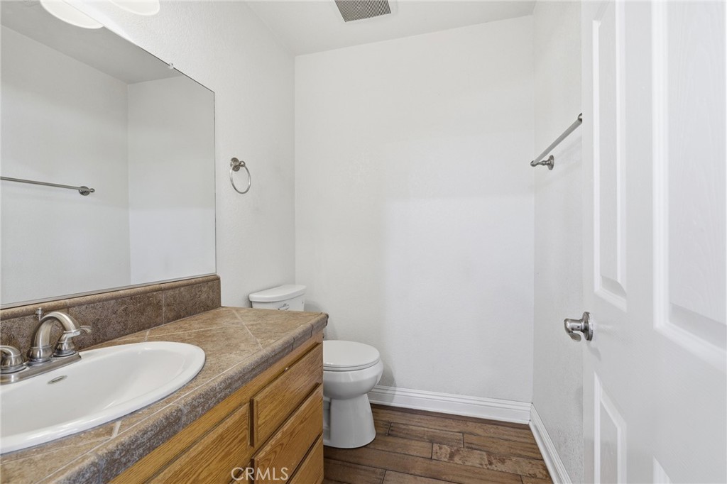 41050 13th Street W