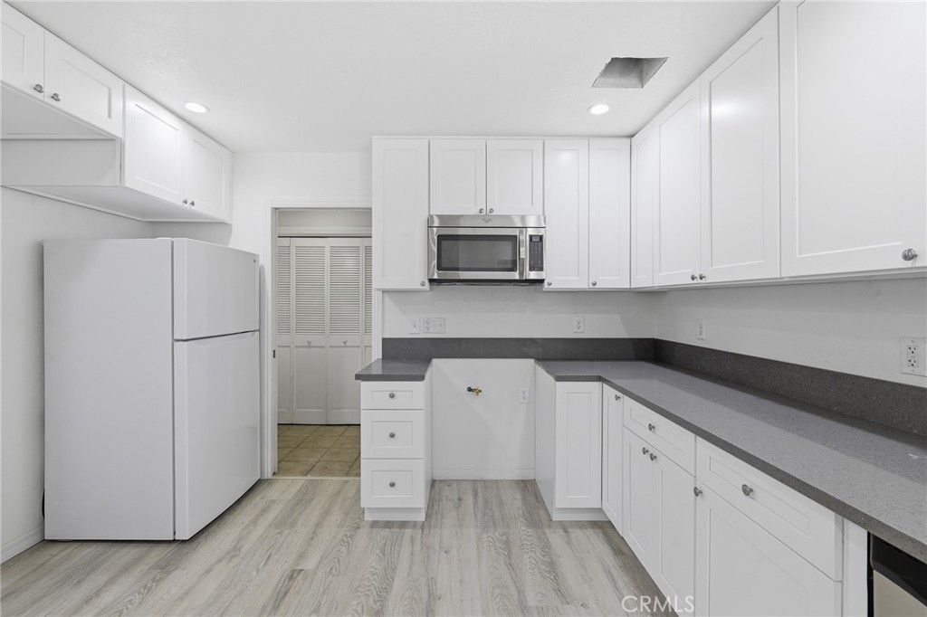 41050 13th Street W