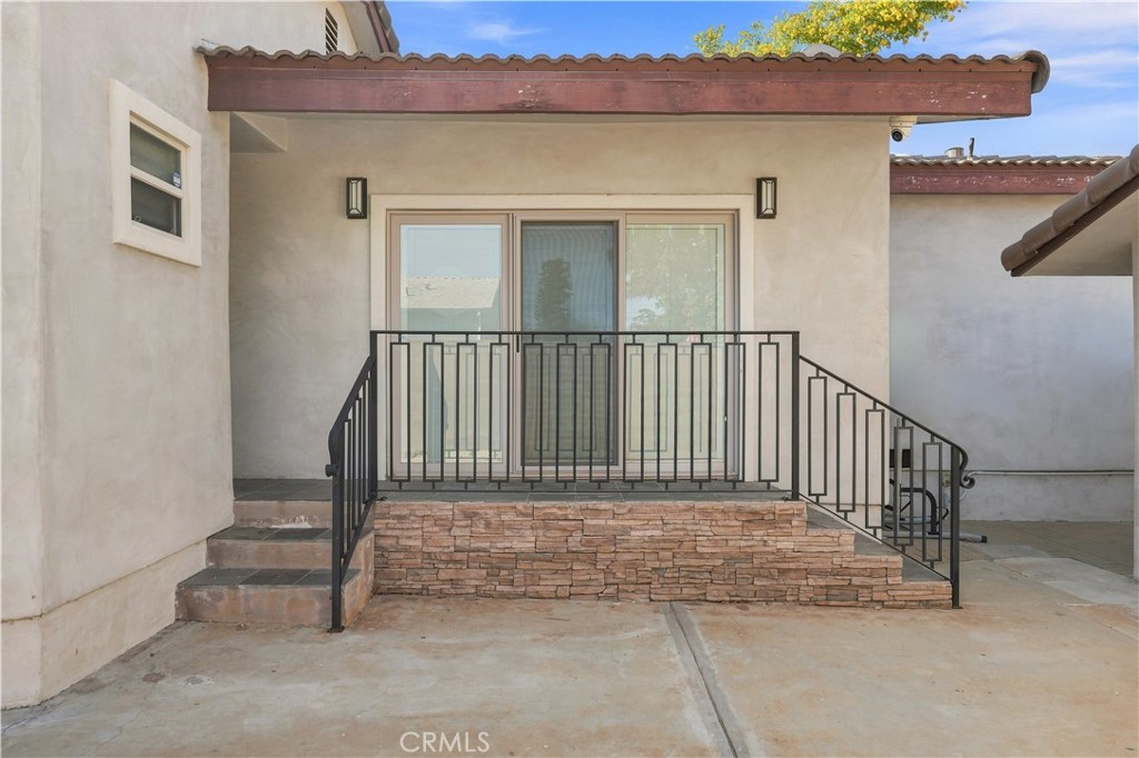 430 N Parish Place