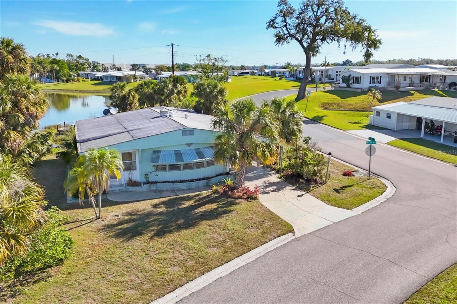 1224 41ST AVENUE DR E