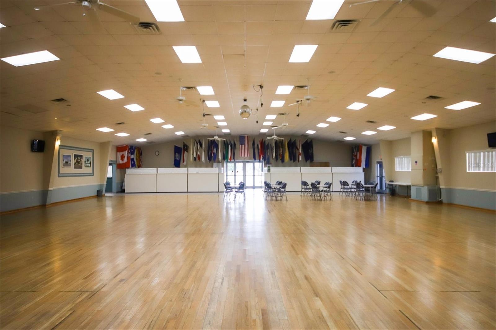 1224 41ST AVENUE DR E