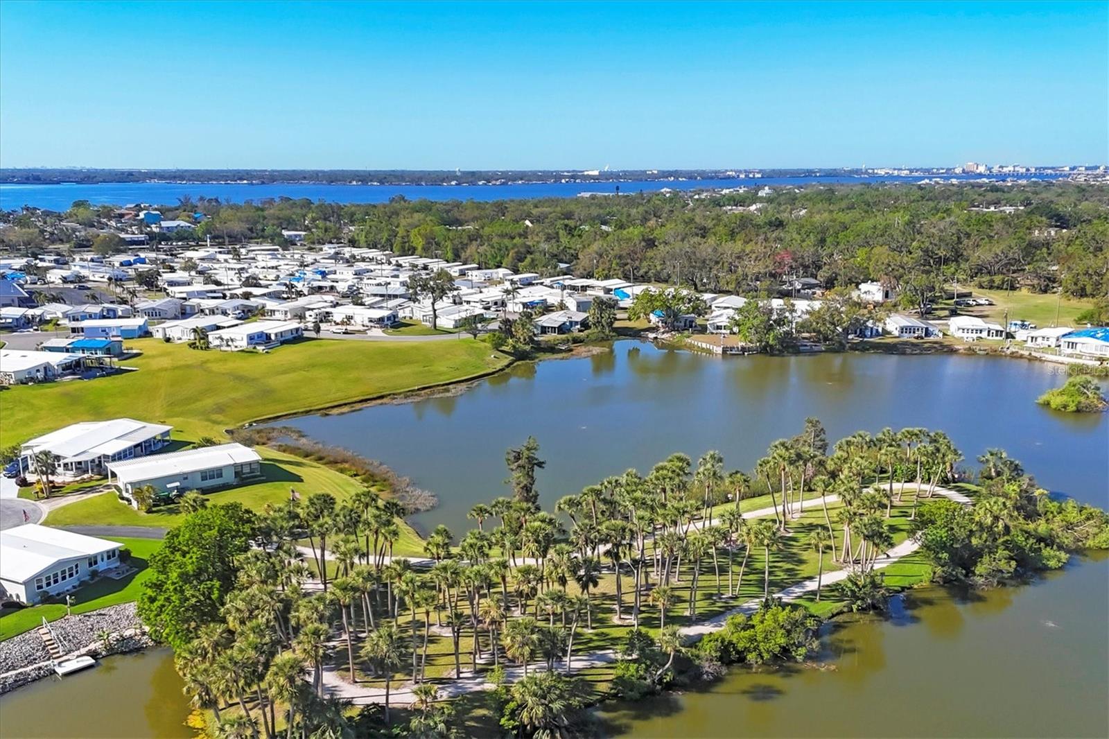 1224 41ST AVENUE DR E