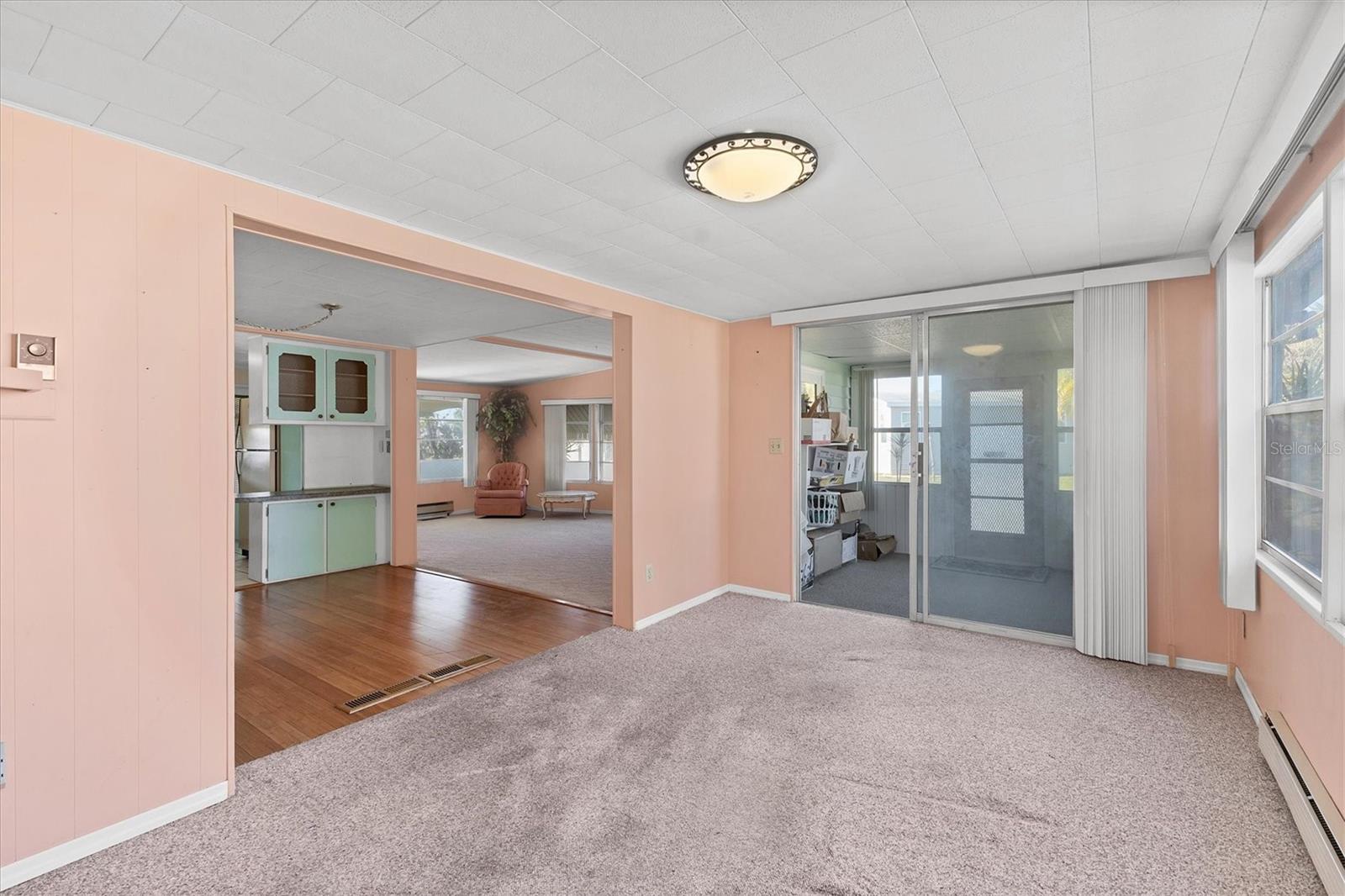 1224 41ST AVENUE DR E