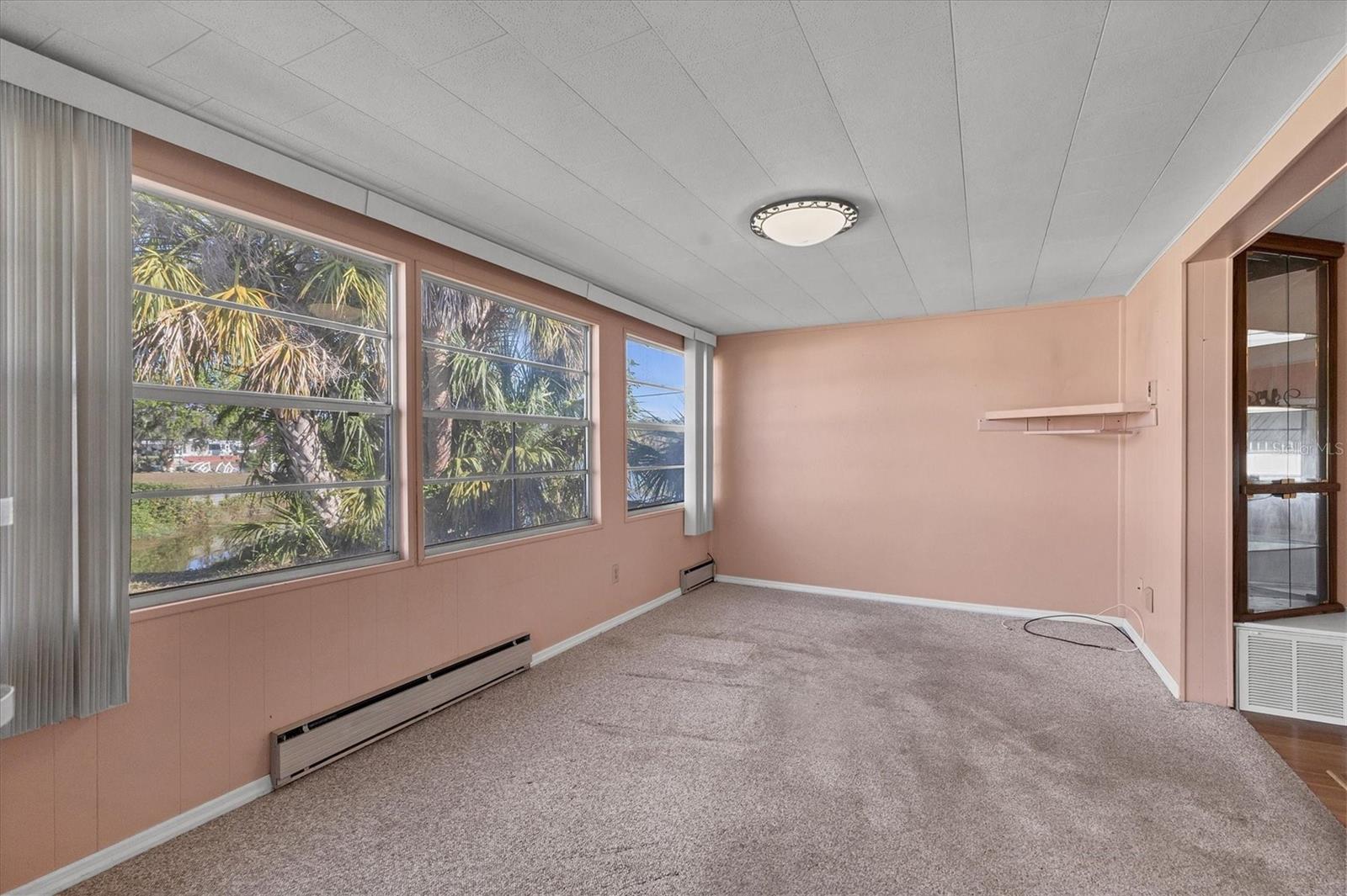 1224 41ST AVENUE DR E