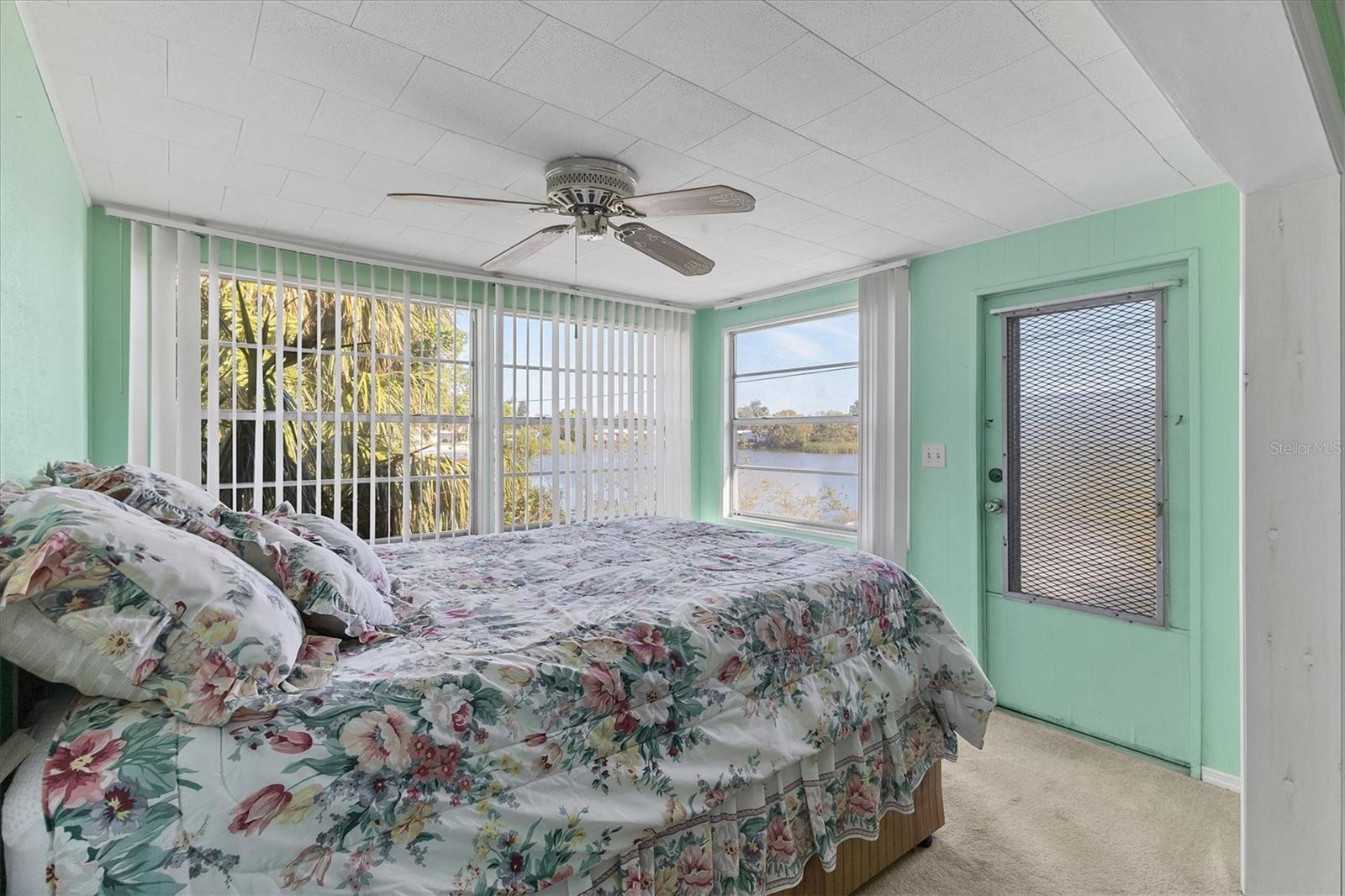 1224 41ST AVENUE DR E