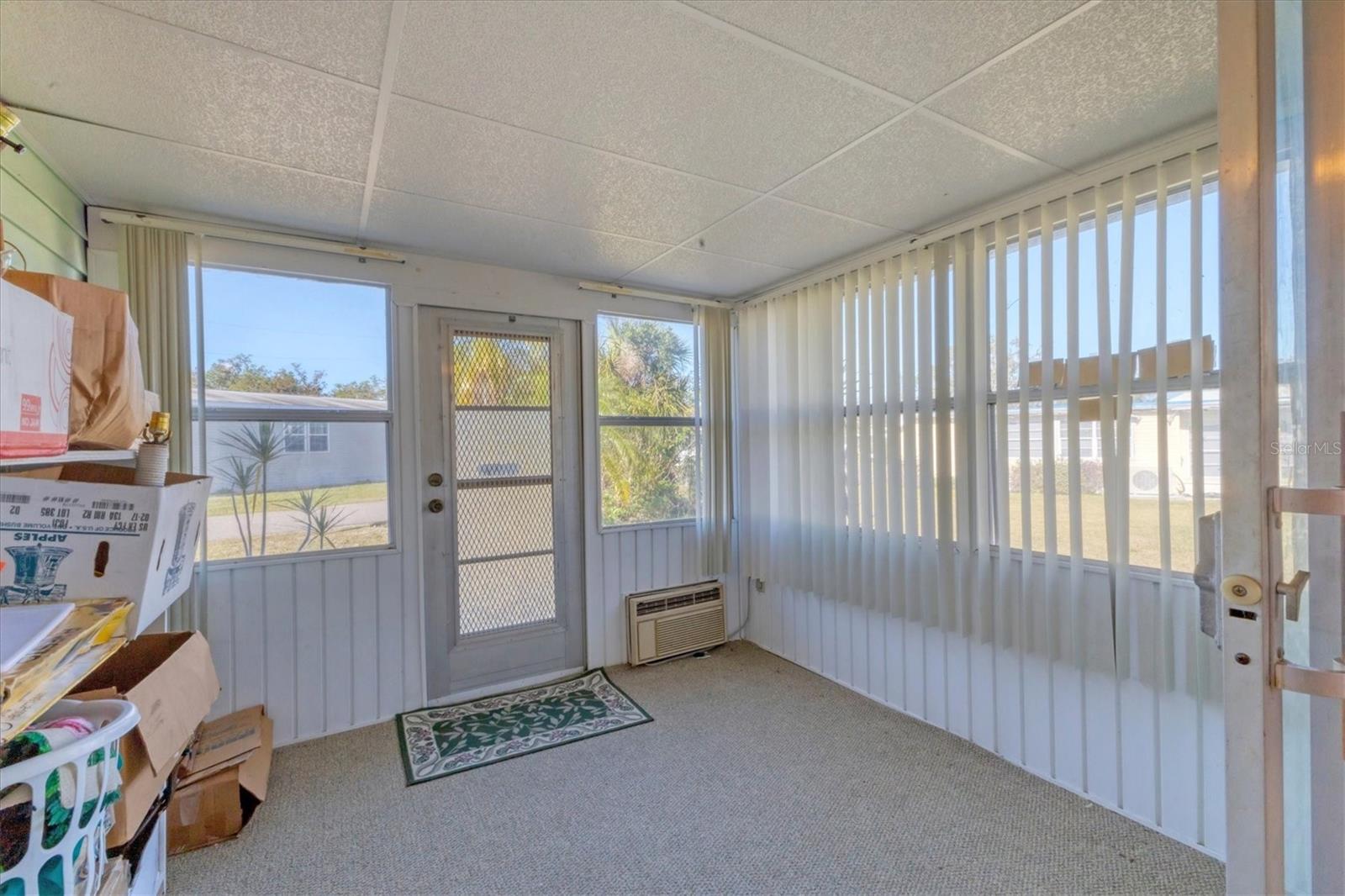 1224 41ST AVENUE DR E