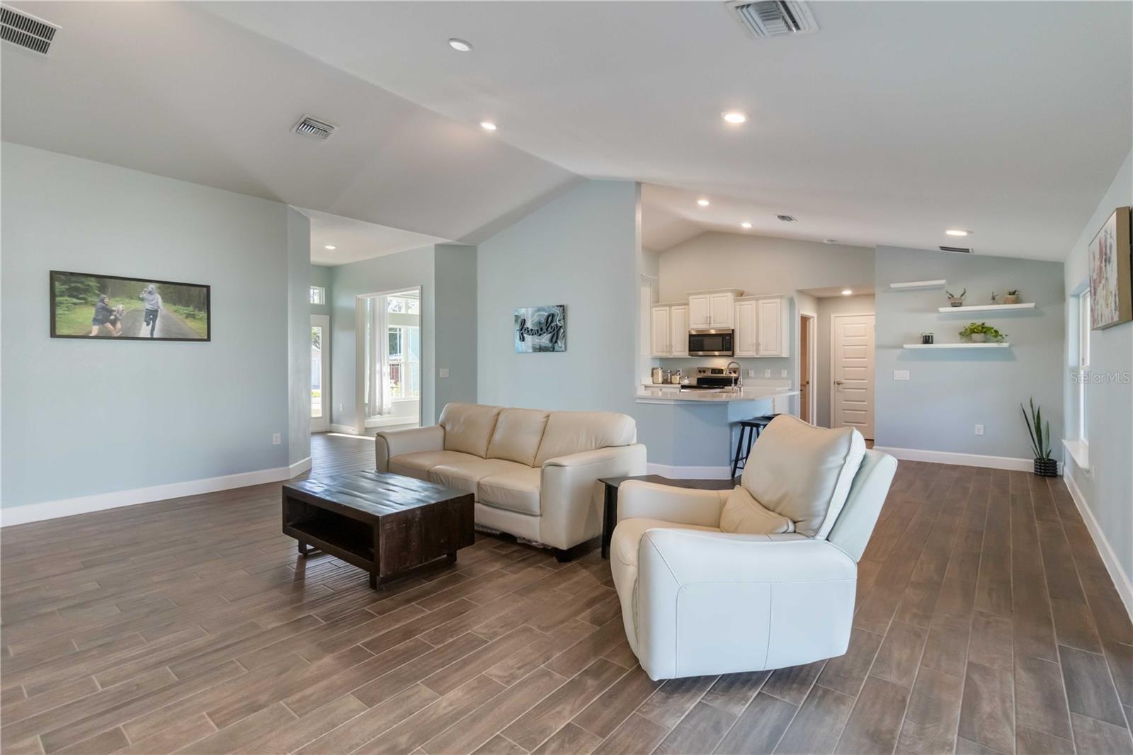 364 GARDEN RD