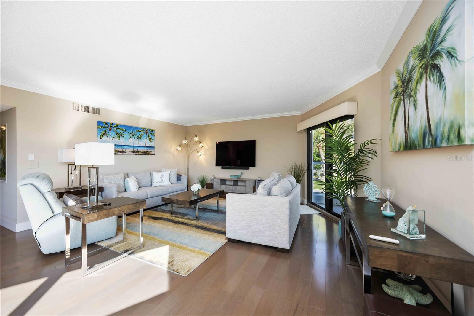 1050 LONGBOAT CLUB RD #204