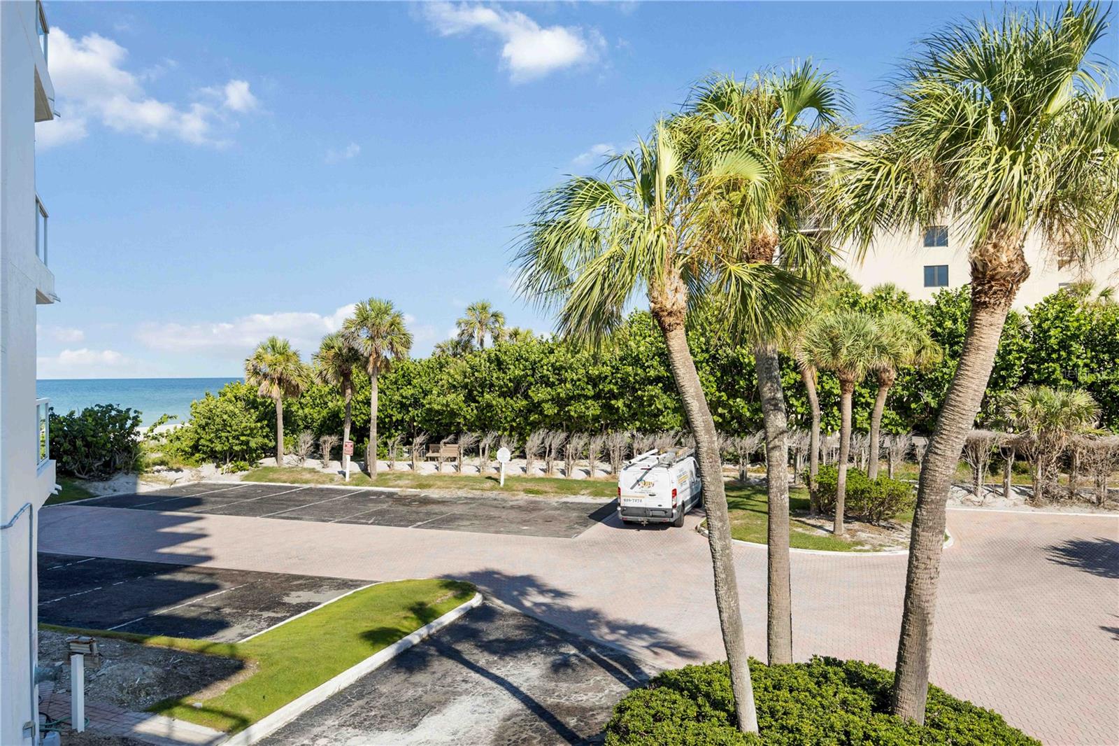 1050 LONGBOAT CLUB RD #204